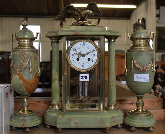 Bronze & onyx clock garniture(-)